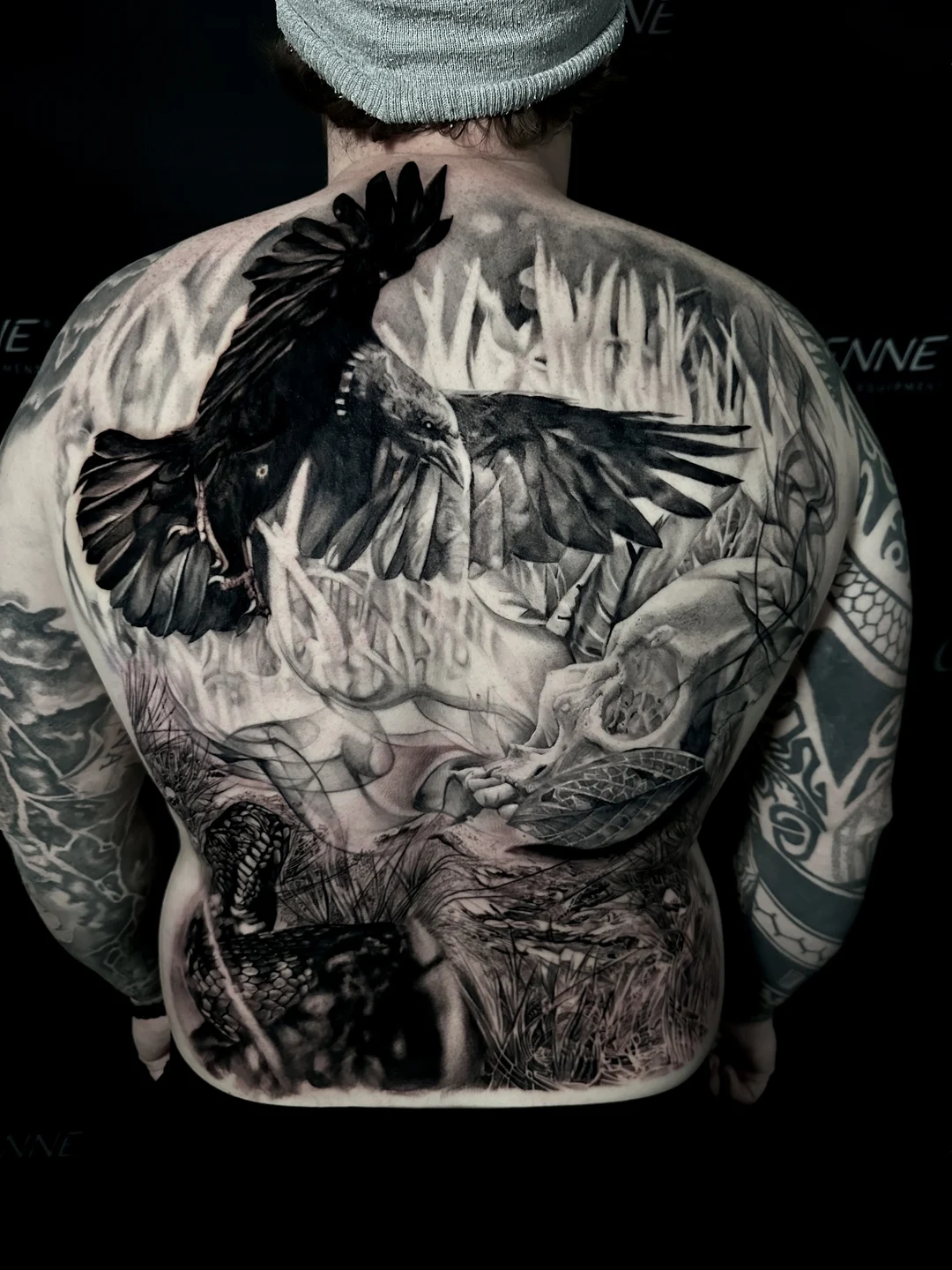 Large-scale realistic back piece